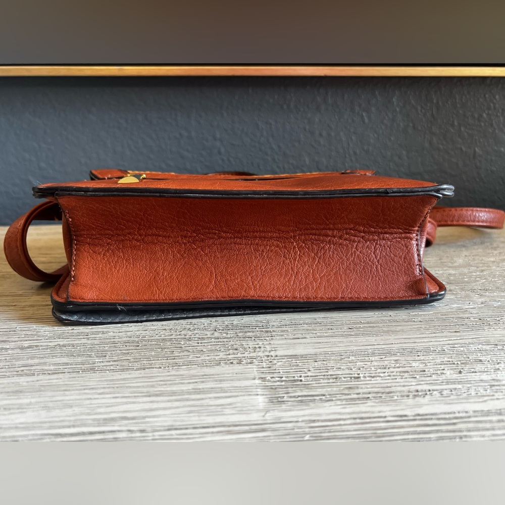 Enzo Angiolini Woven Brown and Tan Crossbody Bag - Picture 5 of 13